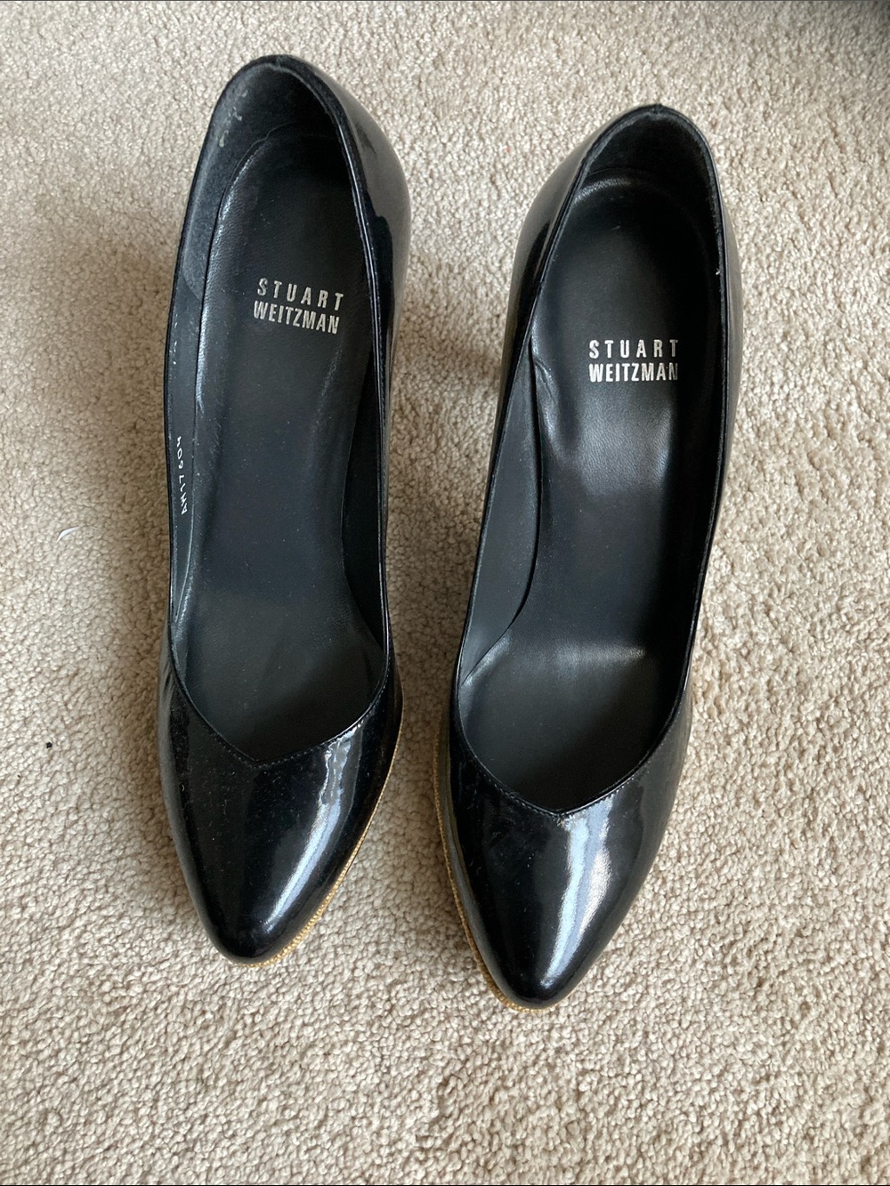 Stuart Weitzman Black Patent Leather Pointed Pumps